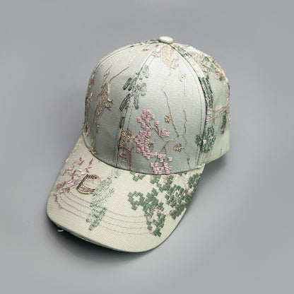 Collection de casquettes fleuries et imprimées